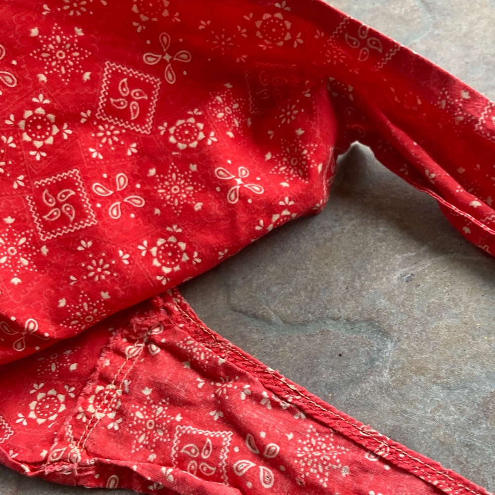 Y2K Vintage. Red Bandana Print Halter Top - Picture 5 of 7